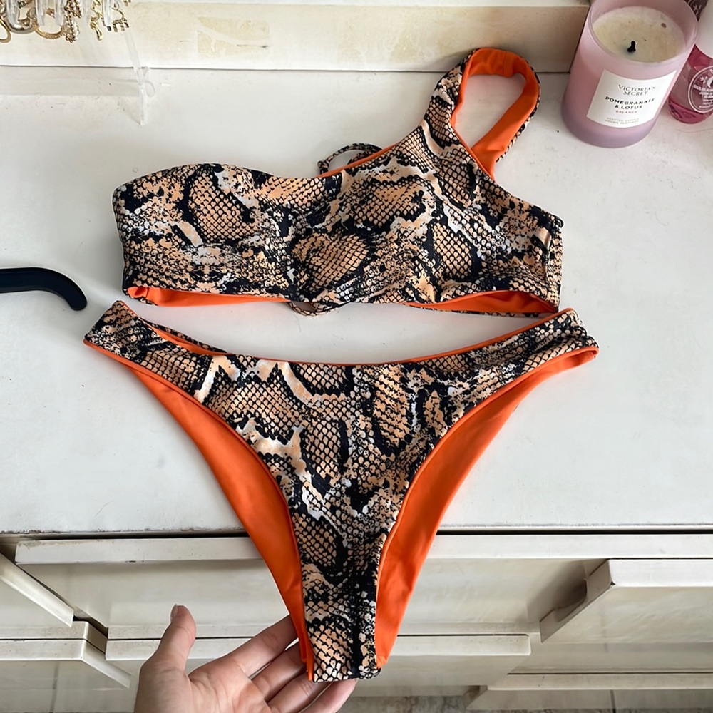 Reversible swimsuit size s